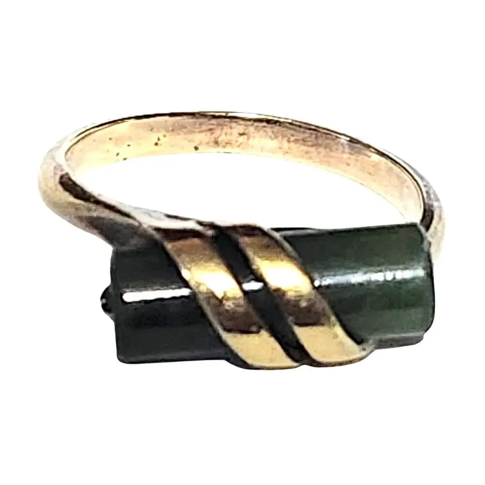 Vtg Avon 1978 Captured Jade  Ring Size 6.5
